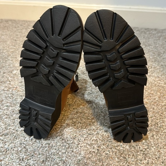 NEW! Dagger Waterproof Nubuck Leather Booties - Size 8.5 - Picture 12 of 13